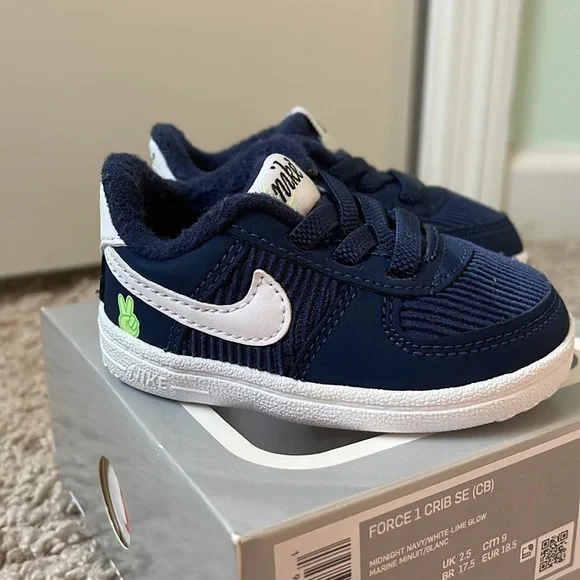 Nike Force 1 Crib SE - Picture 2 of 4